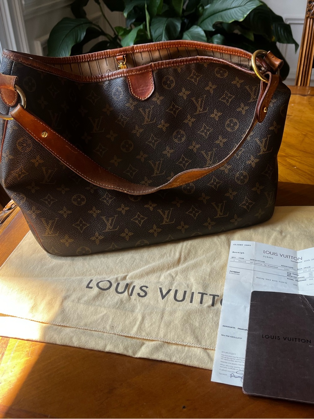 Louis Vuitton Monogram Canvas Shoulder Messenger Bag in Brown, Delightful PM